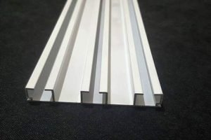 Üç Kanallı Alüminyum Perde Rayı